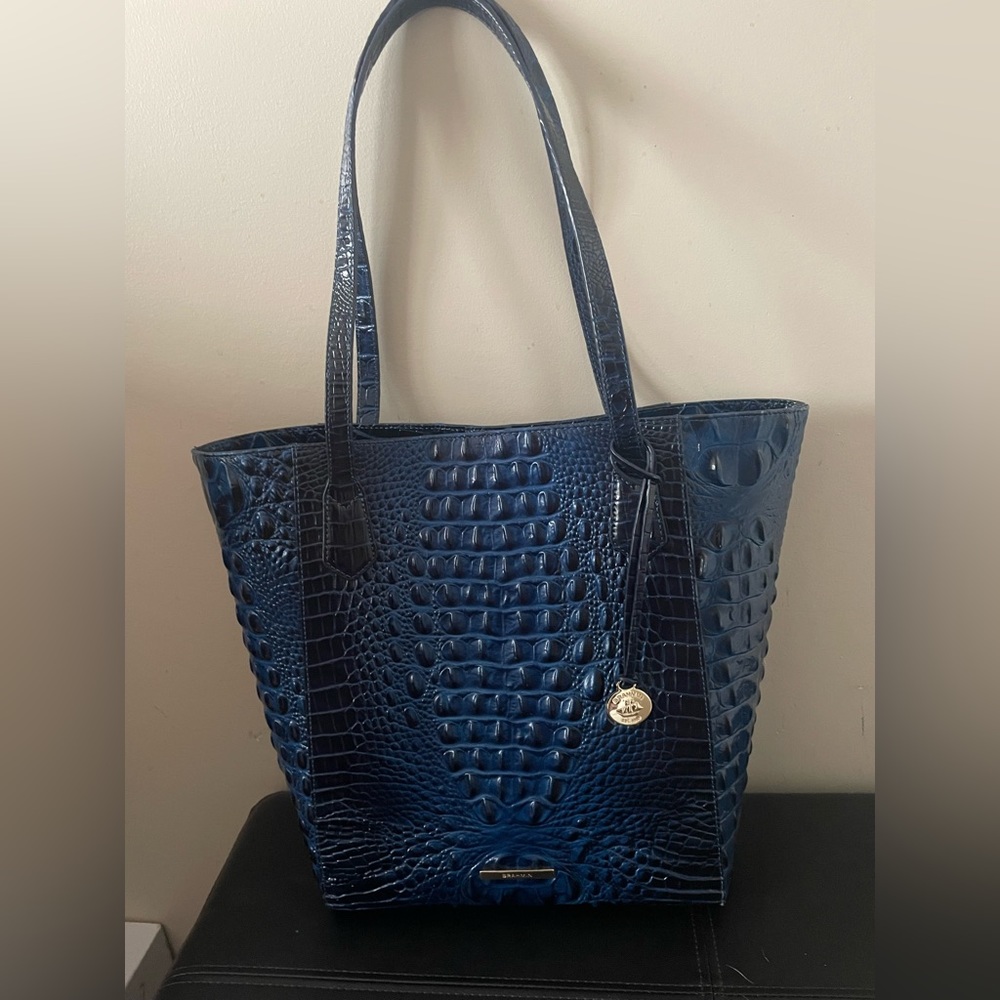 💙 Authentic Brahmin Melbourne Tote